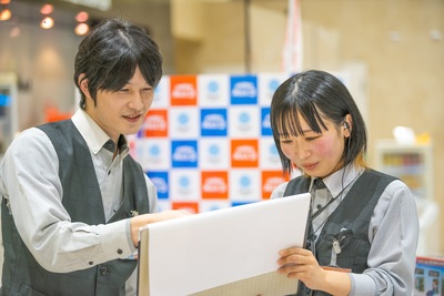 ②