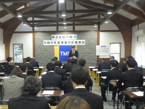 R6.新年度会写真