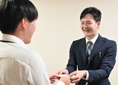 爆裂笑顔