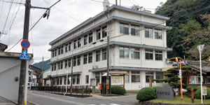 若桜町役場　企画政策課